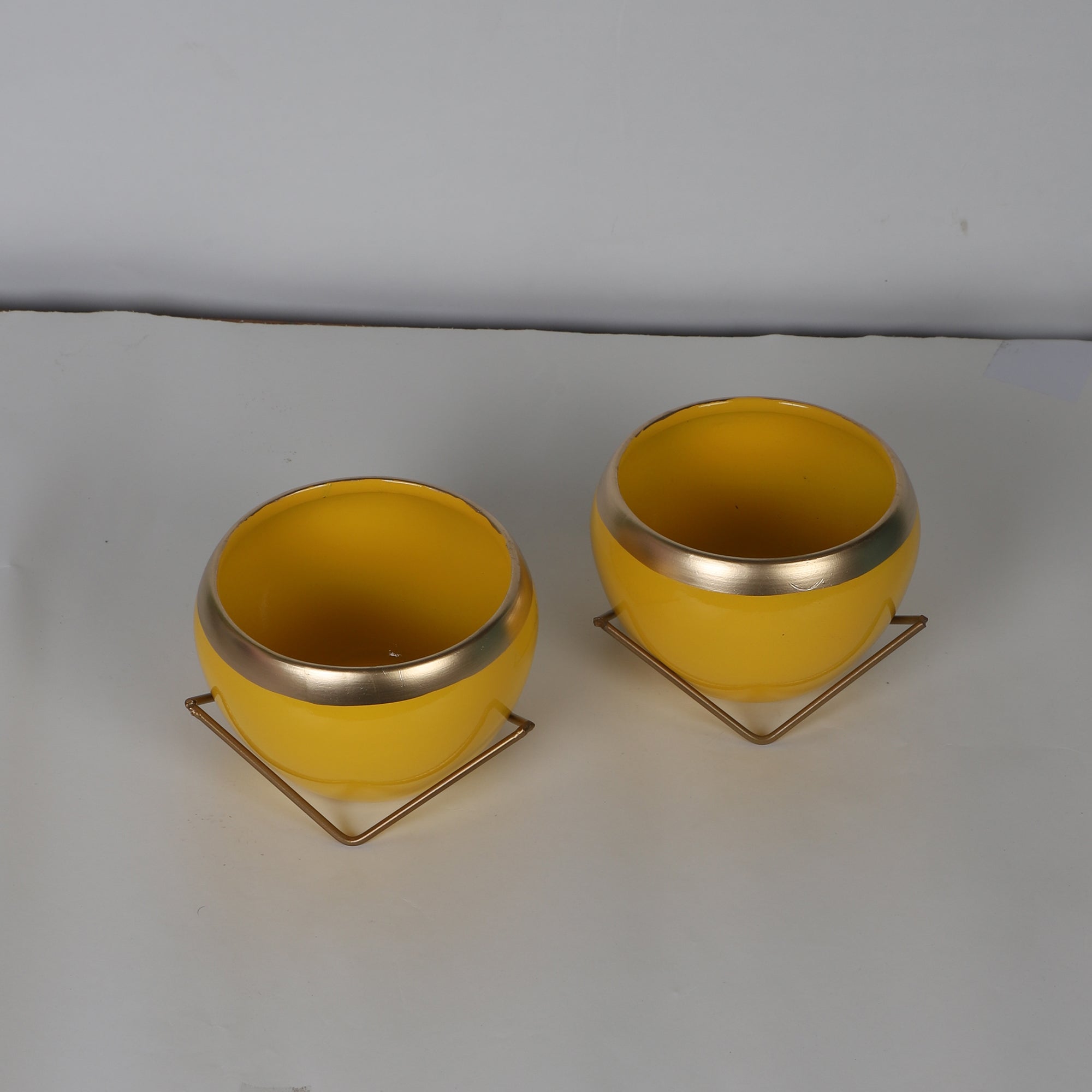 Apple Shape Metal Yellow & Gold Planter Set of 2 Secondary image