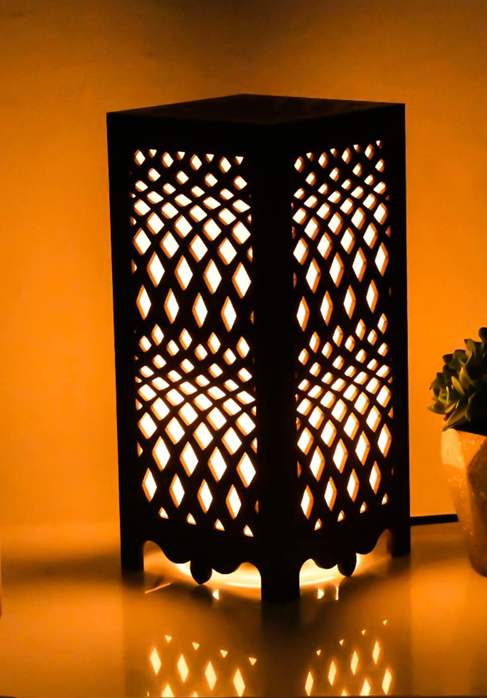Willson Diamond Lattice Wooden Table Lamp - Unique Cutout Design Main image