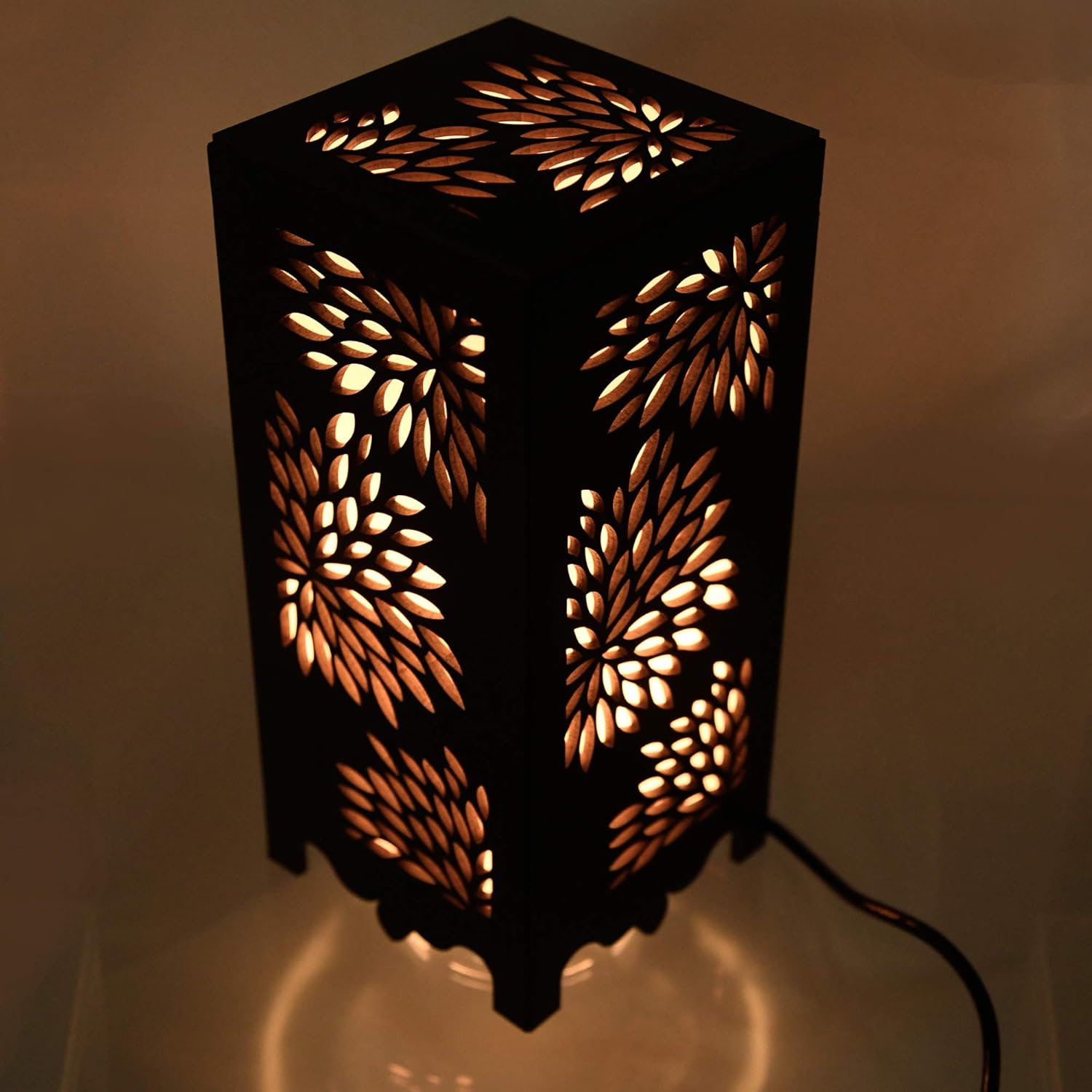 Ambient Lighting Table Lamp - Creative Floral Burst Design Main image