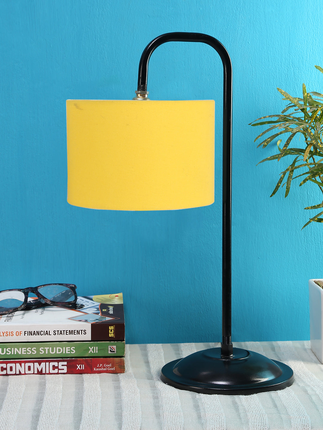 Yellow cotton Shade Iron Table Lamp (RM03) Secondary image