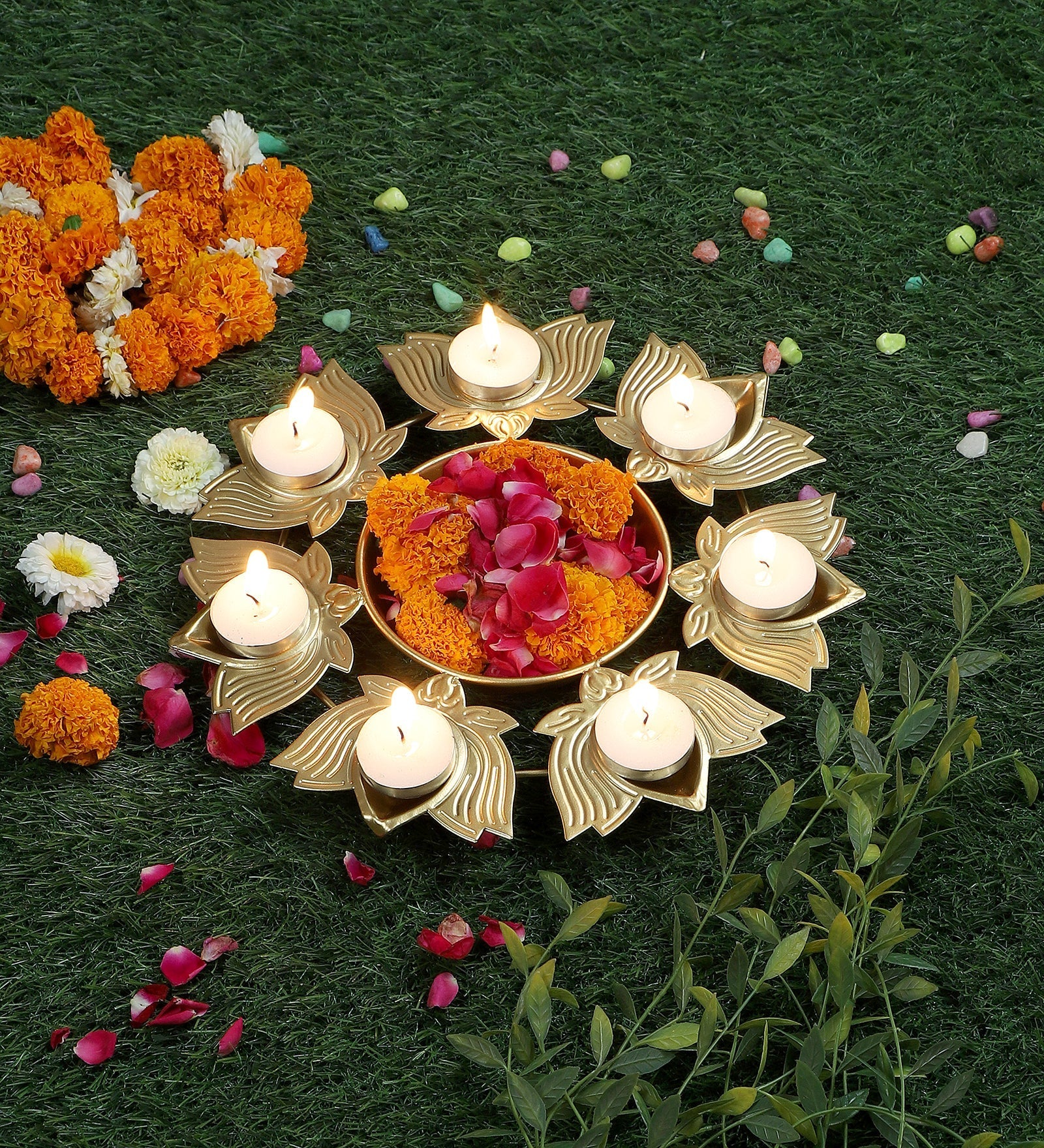 Akhand Deepak Gold Urli Main image