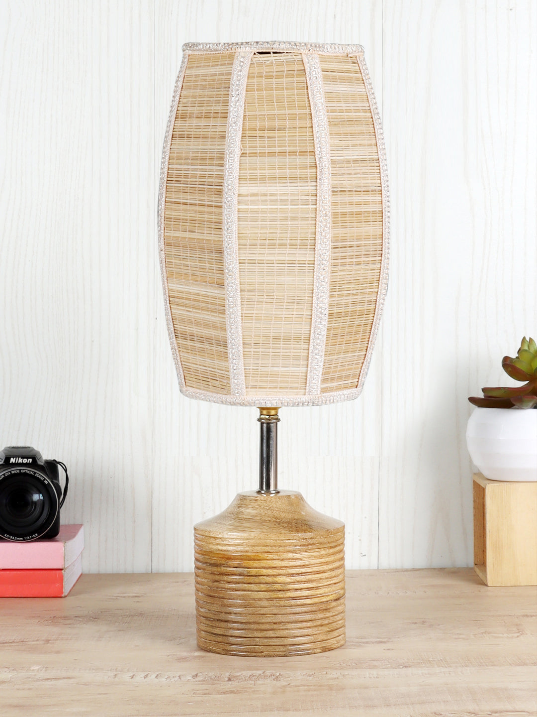 Wood Table lamp with Bamboo Shade (AEAP02)