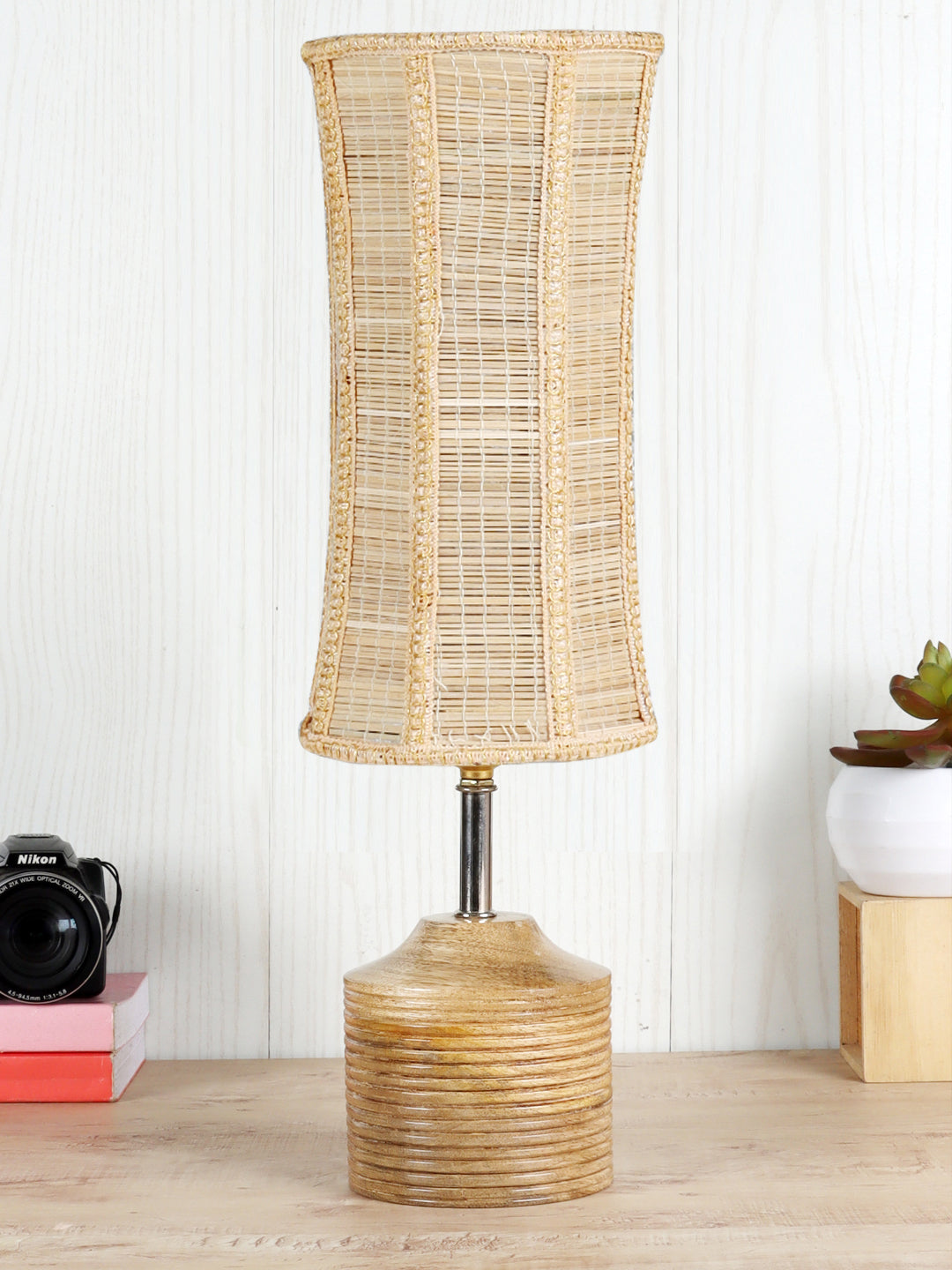 Wood Table lamp with Bamboo Shade (AEAP03) Secondary image