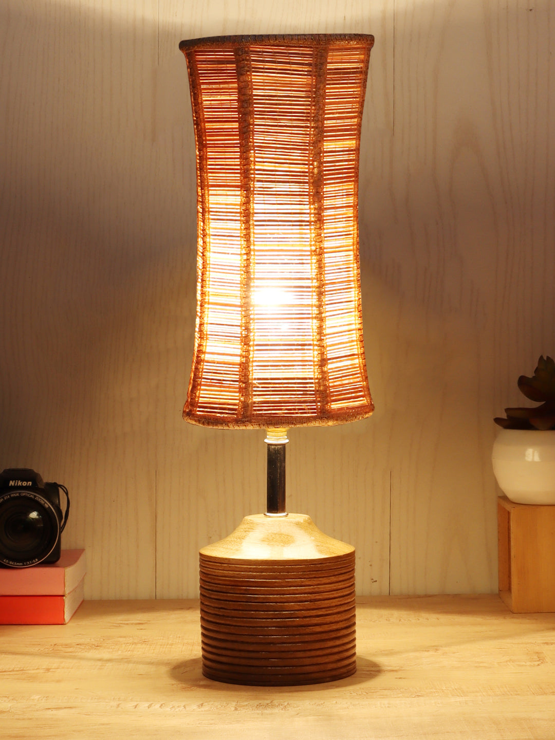 Wood Table lamp with Bamboo Shade (AEAP03) Main image