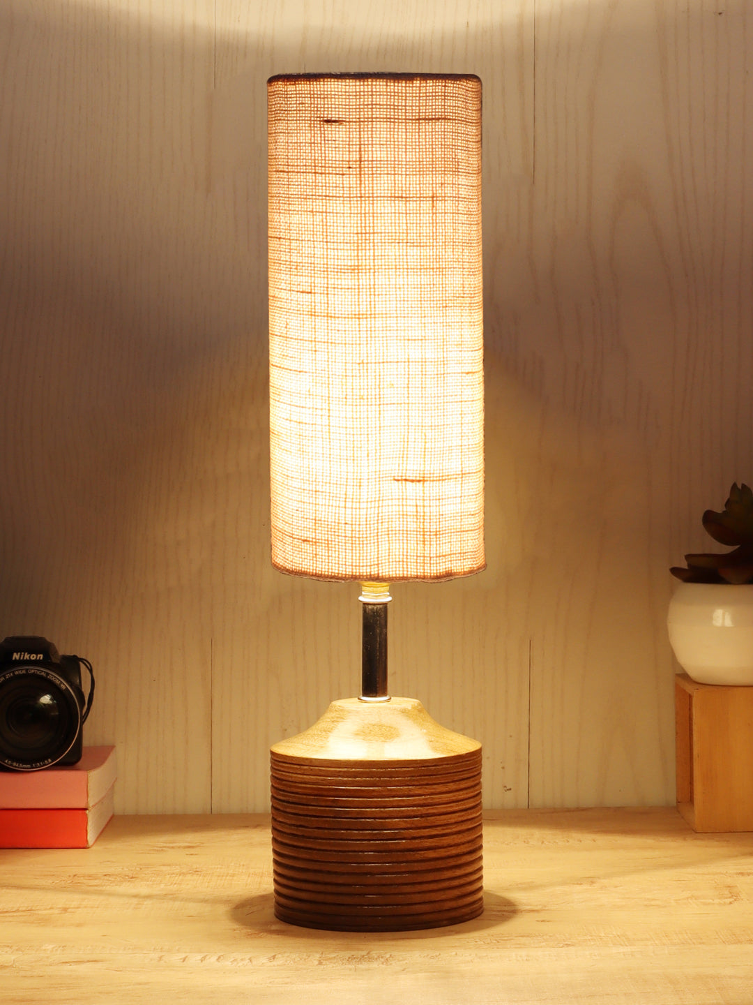 Wood Table lamp with White Jute Shade (AEAP12) Main image