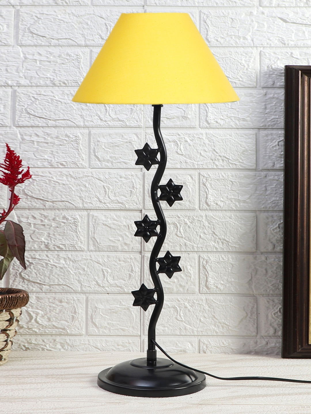 Yellow Cotton Zig Zag Star Table Lamp with Iron Base (AE05) Secondary image