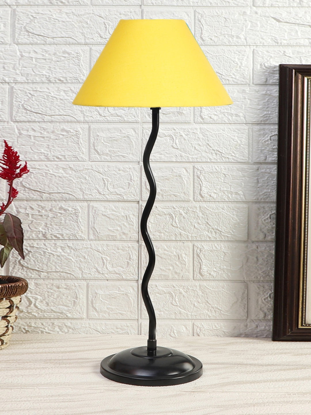 Yellow Cotton Zig Zag Table Lamp with Iron Base (AE05) Secondary image